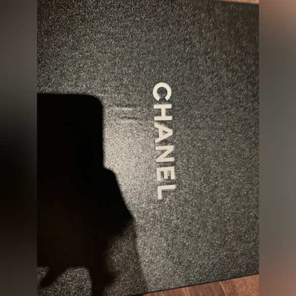 Chanel - Picture 10 of 10